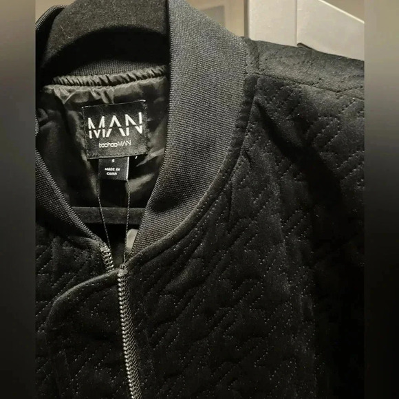 BOOHOO MENS TALL HOUNDSTOOTH QUILTED VELVET BOMBER JACKET BLACK SIZE SMALL - Picture 4 of 15